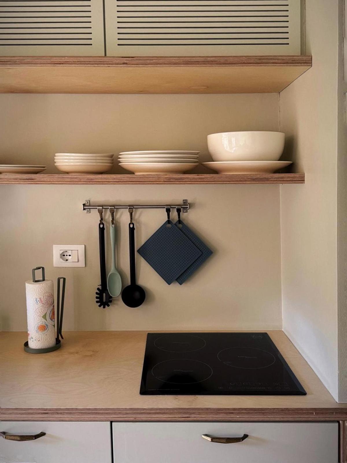 Studio' Apartment *