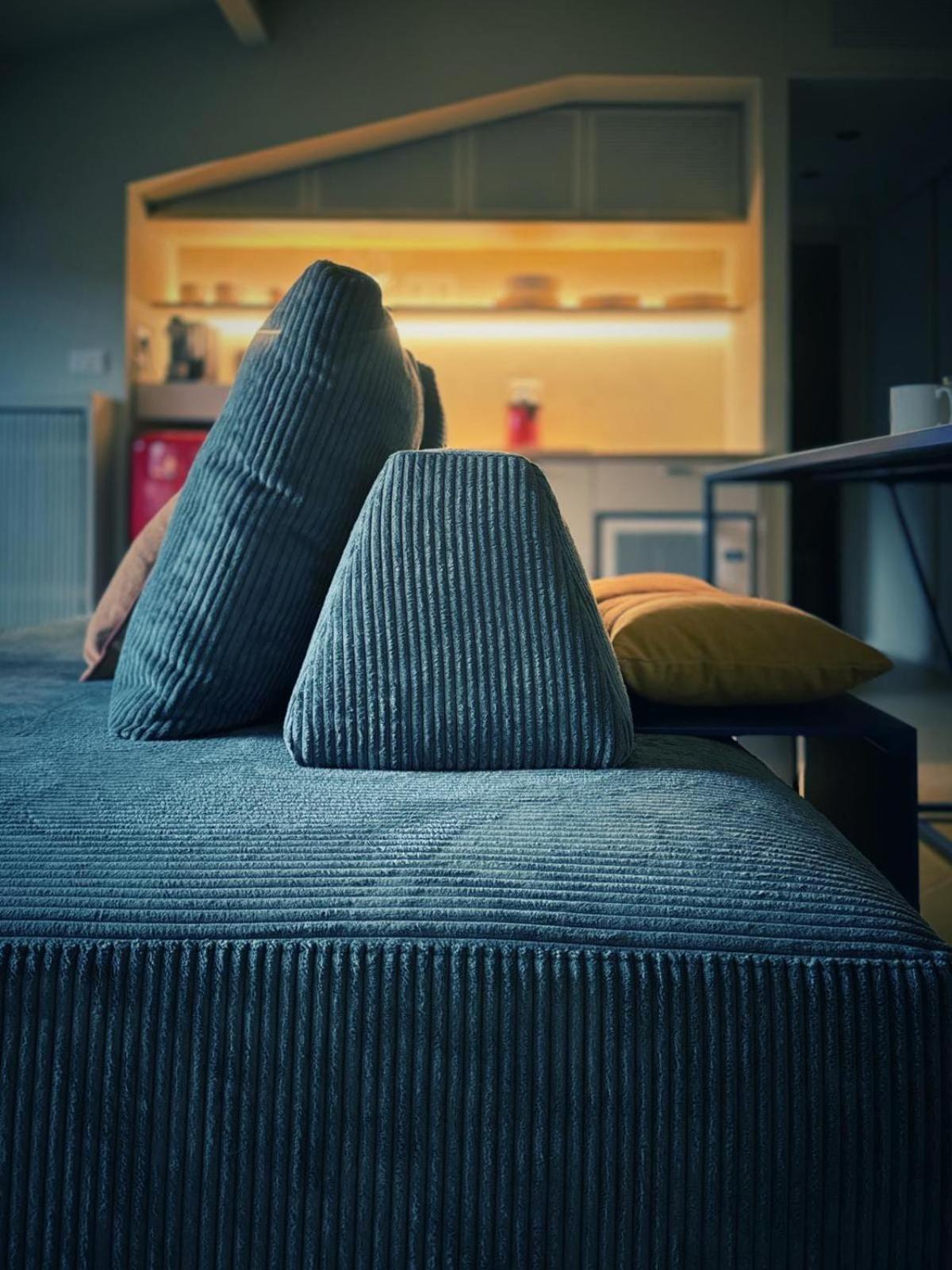 Studio' Apartment